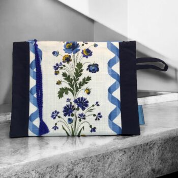 Trousse zippée, pour sac à main, pochette fleurie, faite main à Paris, création originale, tissu vintage revalorisé, accessoire d'inspiration rétro.